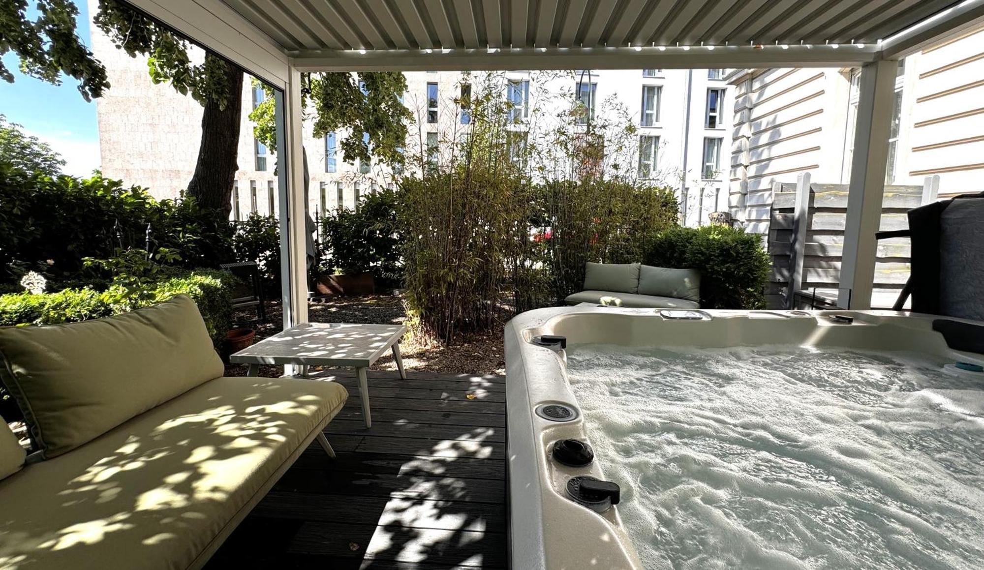 Historical Luxury Homes - Stadtvilla Mit Jacuzzi Und Garten Freiburg im Breisgau Eksteriør billede